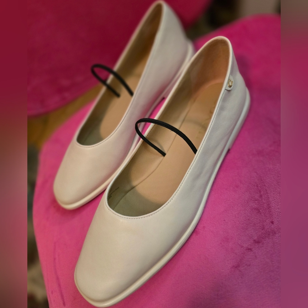 Coach Emilia Mary Jane Flats Size 9